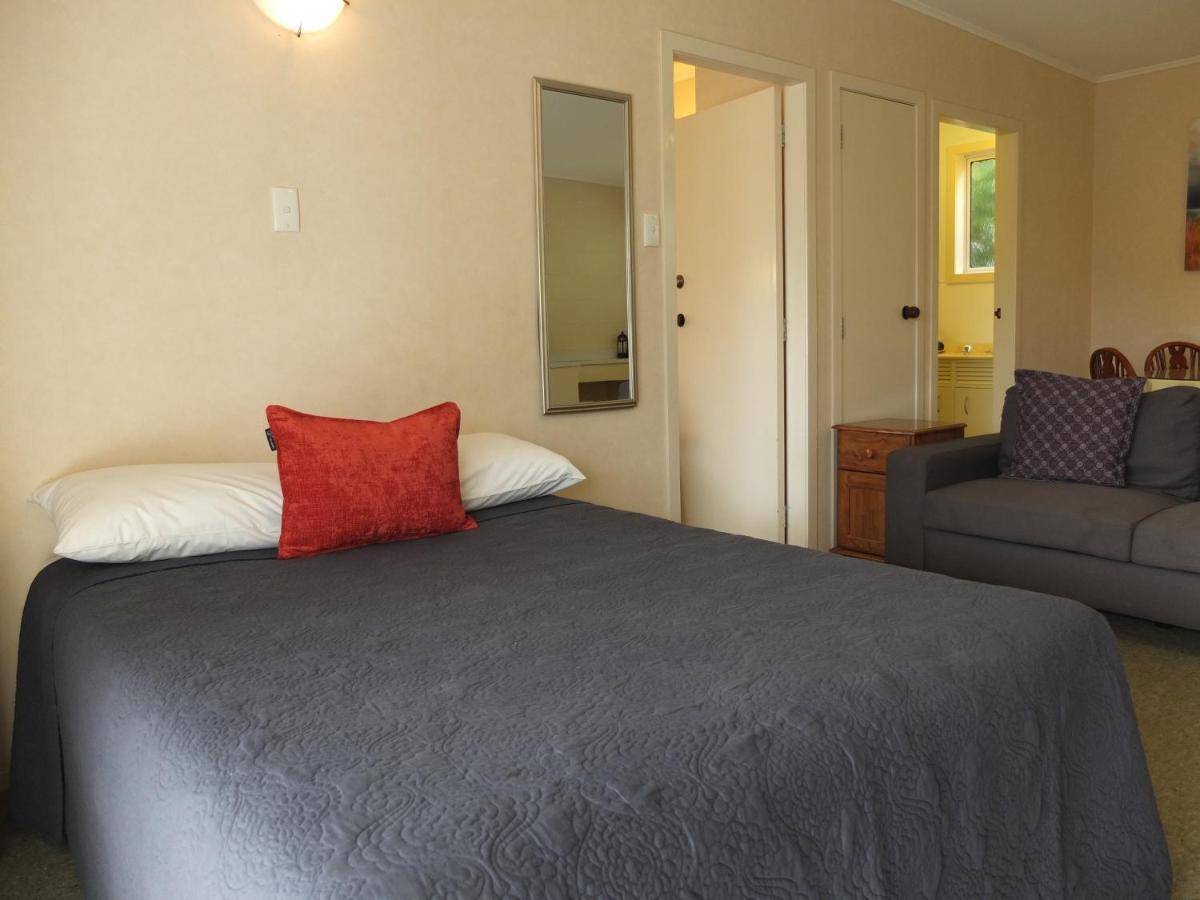 Colonial Court Motel Cambridge Εξωτερικό φωτογραφία
