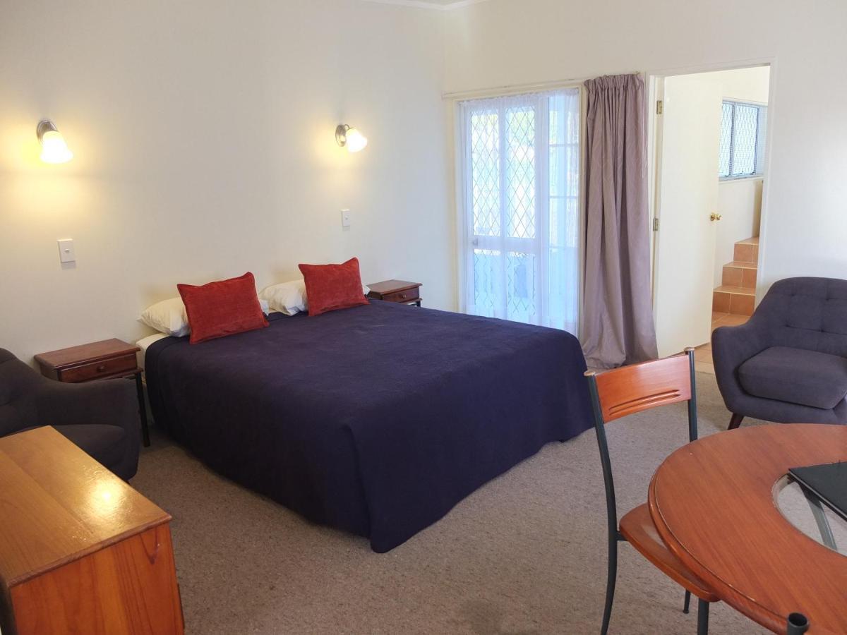Colonial Court Motel Cambridge Εξωτερικό φωτογραφία
