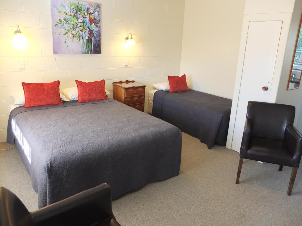 Colonial Court Motel Cambridge Εξωτερικό φωτογραφία